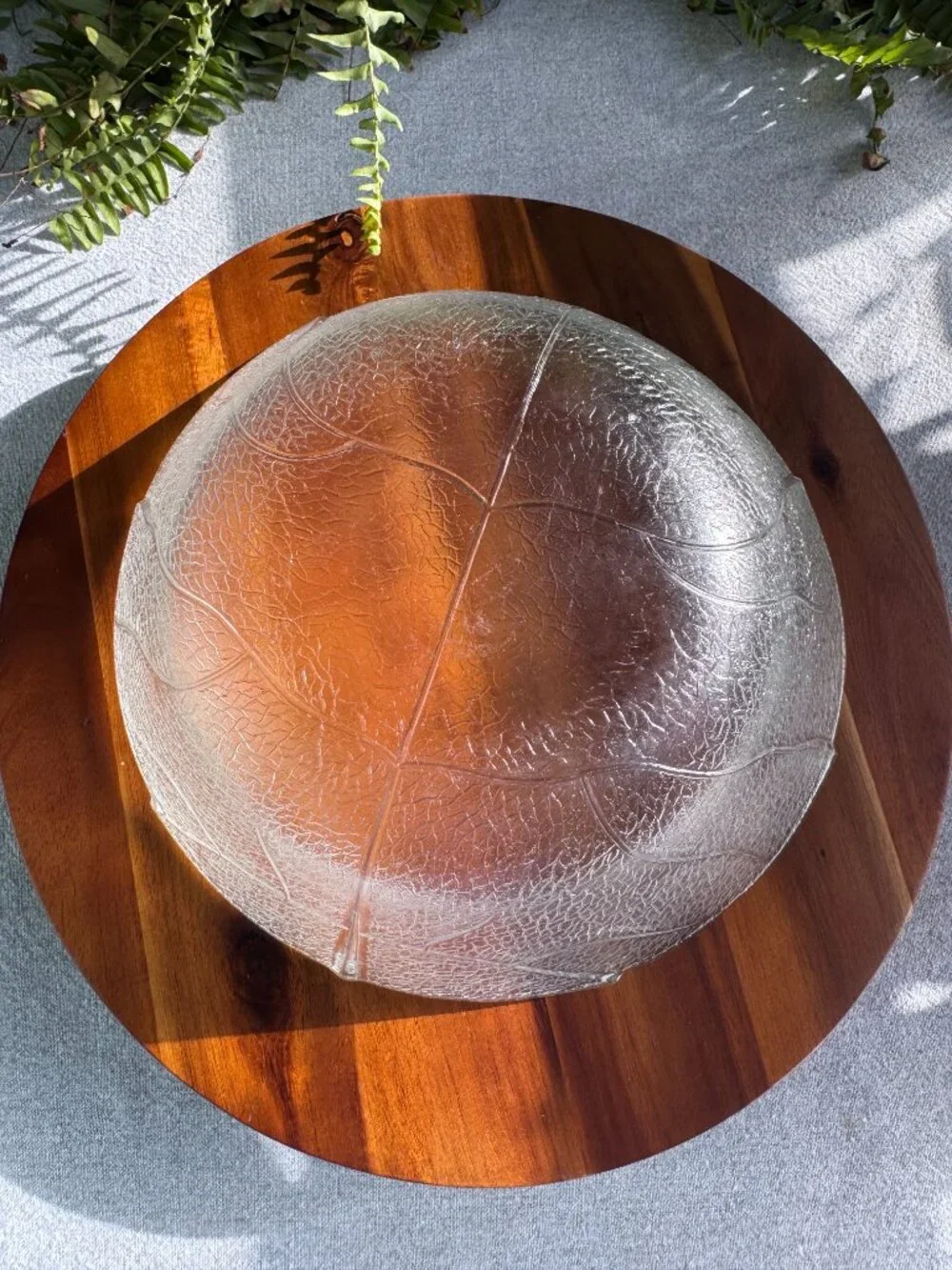 Vintage Clear Glass Aspen Leaf Serving Bowl, by Durax Argentina